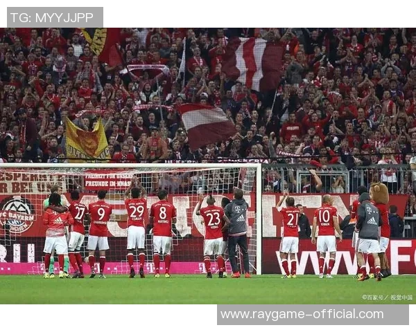 足总杯精彩对决那不勒斯狂胜拜仁红牌事件引发全场热议