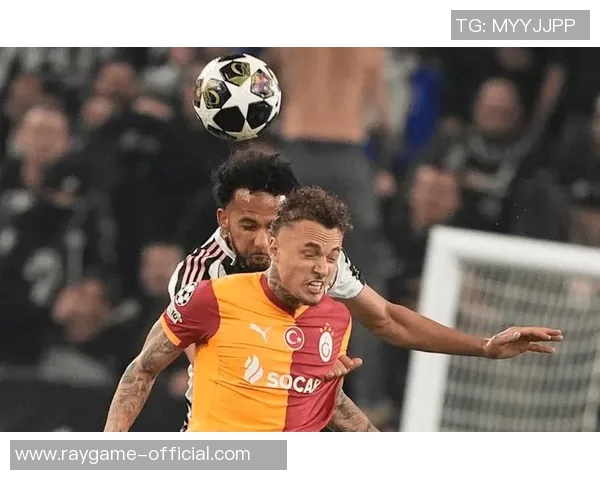 友谊赛精彩对决尤文图斯与巴黎圣日耳曼战成平局红牌事件引发全场热议